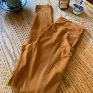 Wolven brand - pocket leggings in “Turmeric”